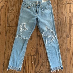 Rag & Bone Destroyed Capri Jean- 24